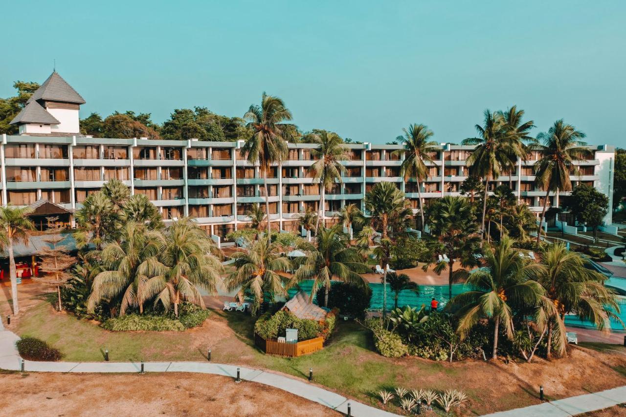 Tunamaya Beach & Spa Resort- Десару Екстериор снимка